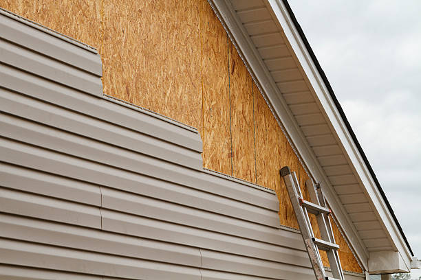 Professional Fiber Cement Siding technician working in Lake Dallas, TX